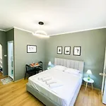 Center 6 - Way