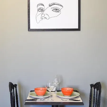 Center 6 - Way تيرانا