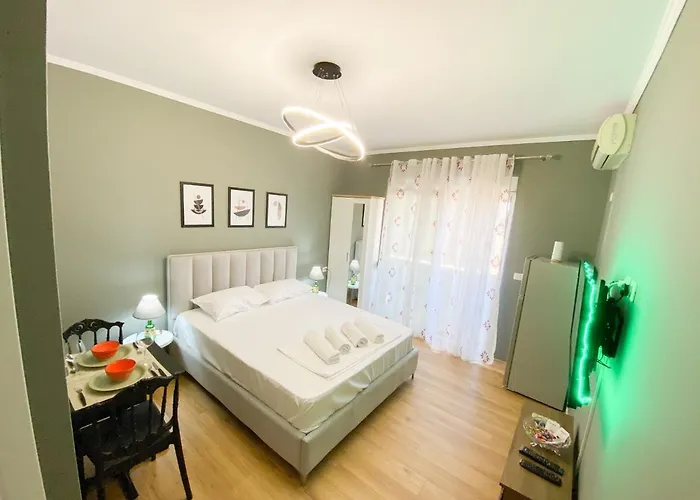 Center 6 - Way Appartement *