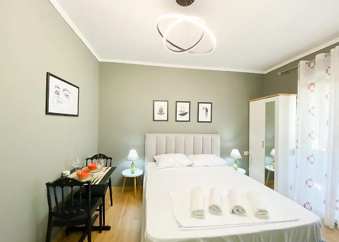 Center 6 - Way Appartement *